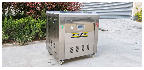 全自動(dòng)鴨脖包裝機(jī)械實(shí)拍圖